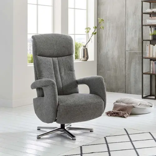 Fotele w salonie JMB Design w Gdańsku, zdjęcie 2