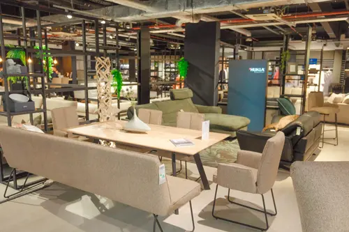 Sofy i narożniki w salonie JMB Design w Gdańsku, zdjęcie 2