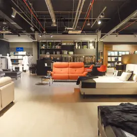 Strefa wypoczynkowa w salonie JMB Design w Gdańsku