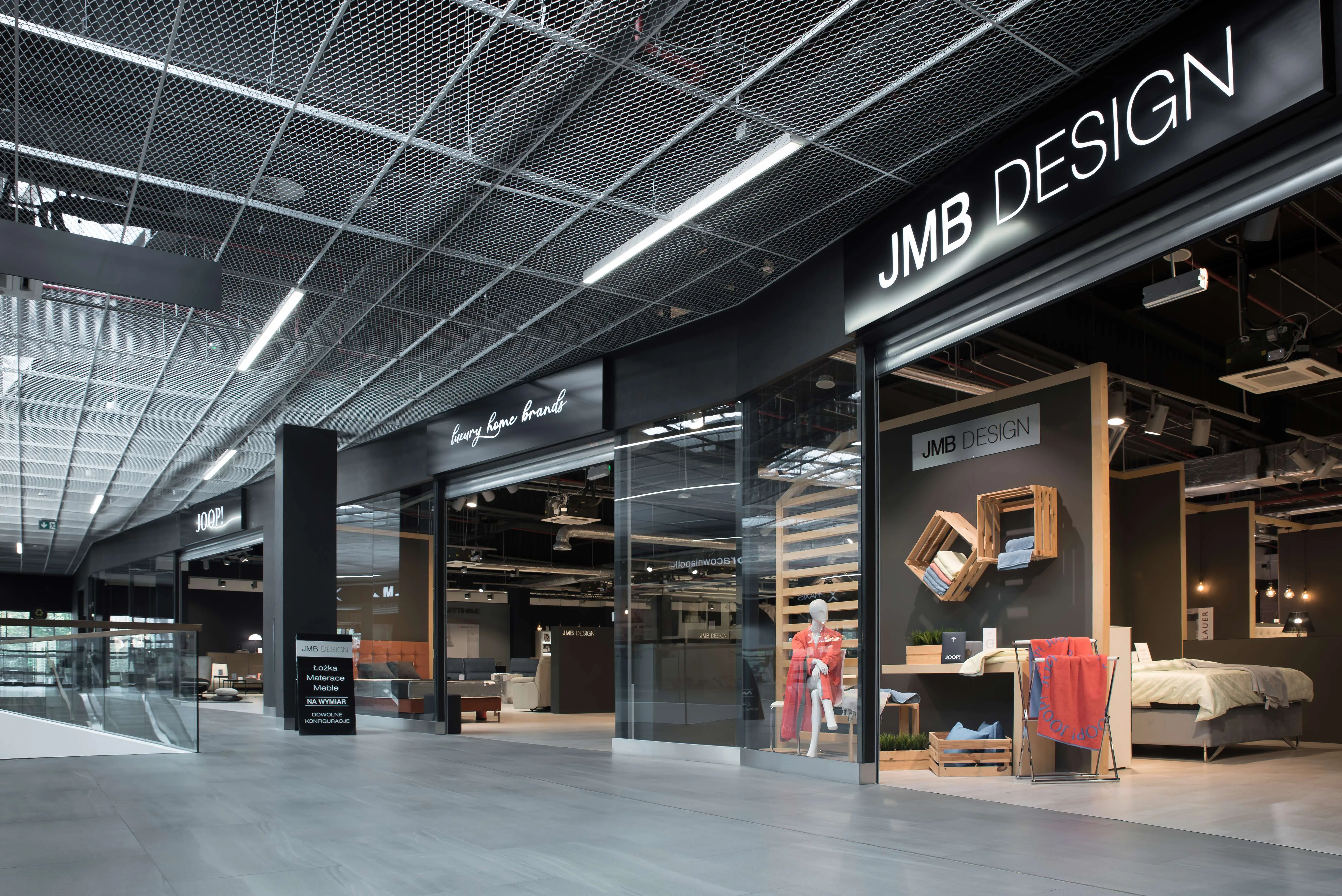 Wejście do salonu JMB Design w Galerii Wnętrz City Meble w Gdańsku